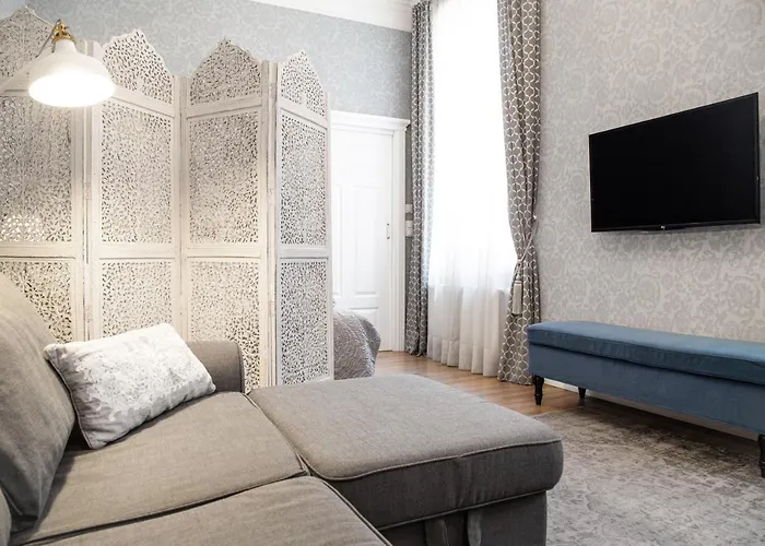HOUSEHOST Apartment :Zacisze Street